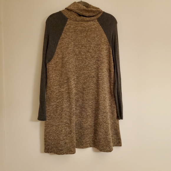 Sweater dress or tunic size large - Picture 2 of 3